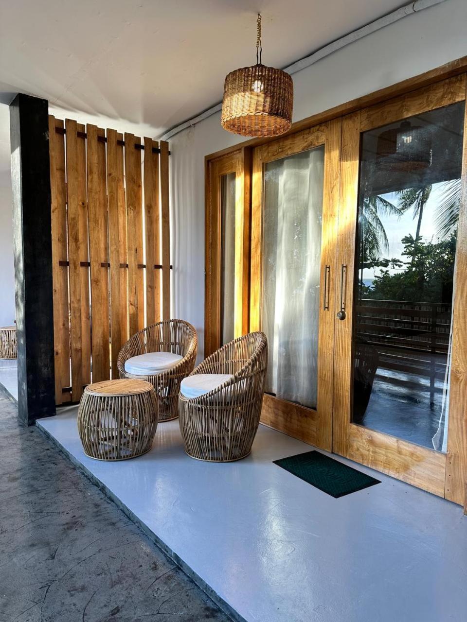 Ursula Beach Resort El Nido Extérieur photo